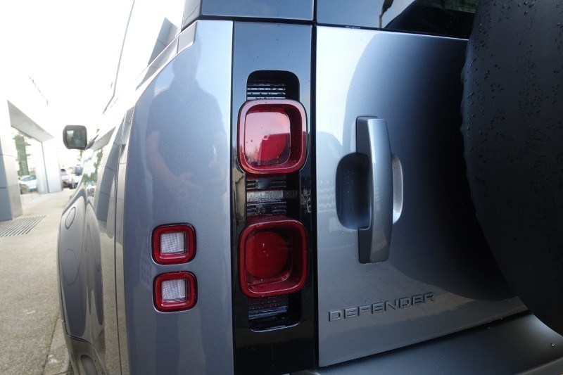 Used Land Rover Defender 2023 for sale - 77225273: Photo 19