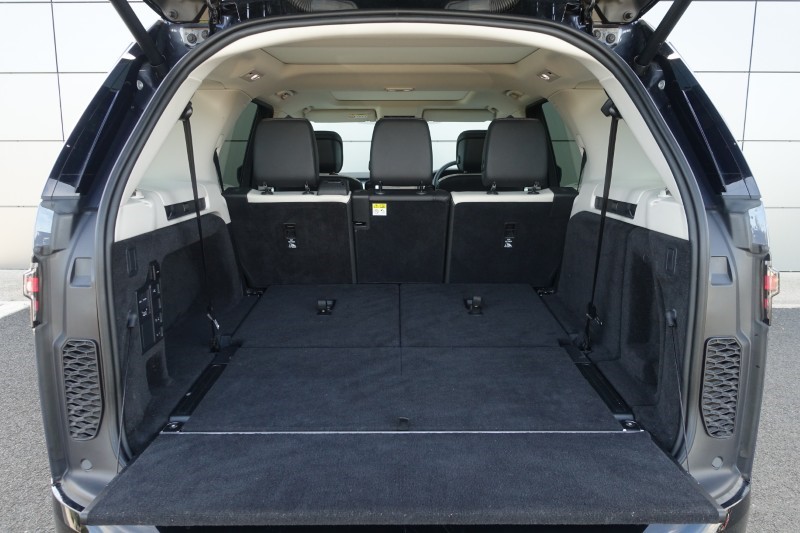 Used Land Rover Discovery 2025 for sale - 77001363: Photo 10