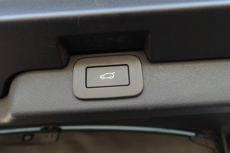 Used Land Rover Discovery 2025 for sale - 77001363: Photo 32