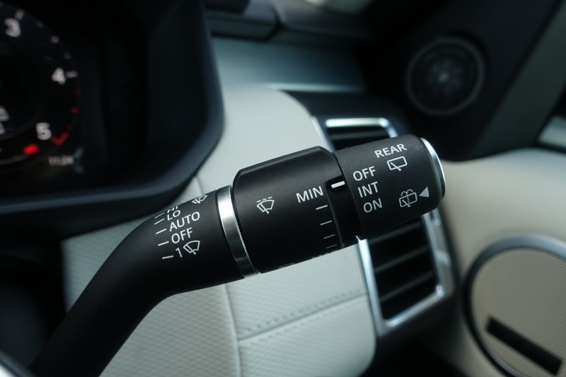 Used Land Rover Discovery 2025 for sale - 77001363: Photo 35