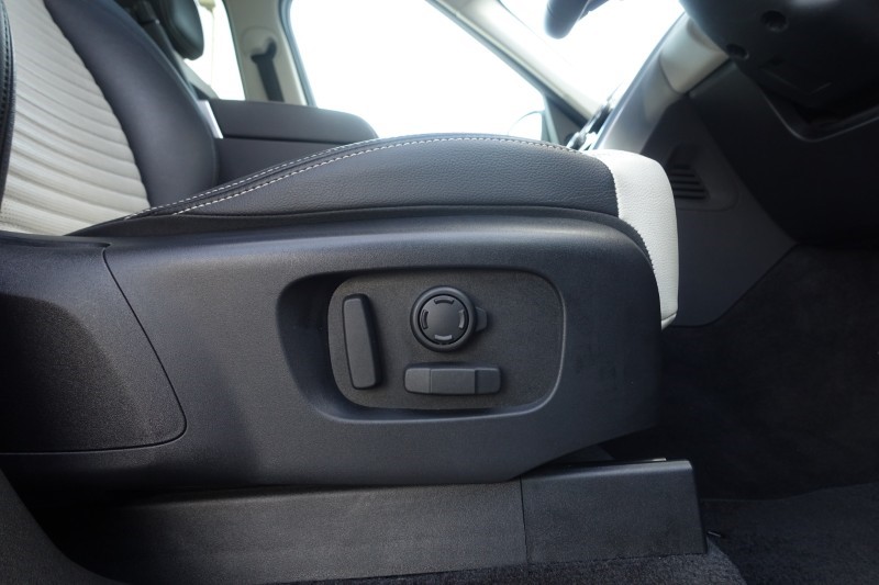 Used Land Rover Discovery 2025 for sale - 77001363: Photo 50