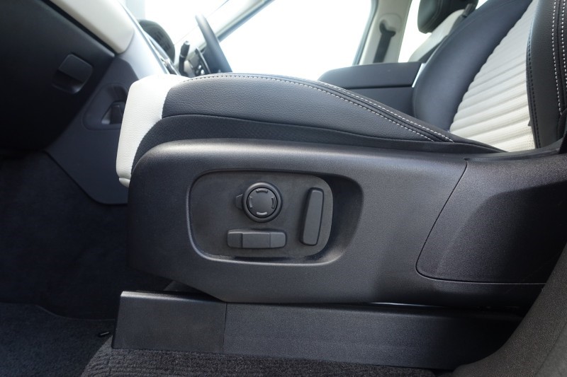 Used Land Rover Discovery 2025 for sale - 77001363: Photo 65