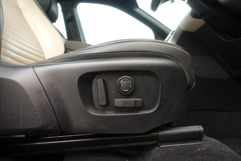 Used Land Rover Discovery Sport 2022 for sale - 77258395: Photo 40