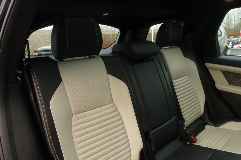 Used Land Rover Discovery Sport 2022 for sale - 77258395: Photo 45