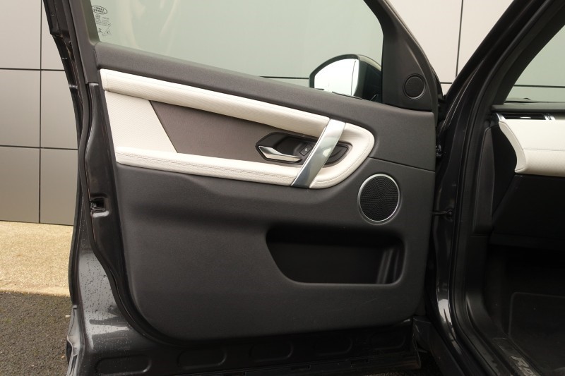 Used Land Rover Discovery Sport 2022 for sale - 77258395: Photo 51