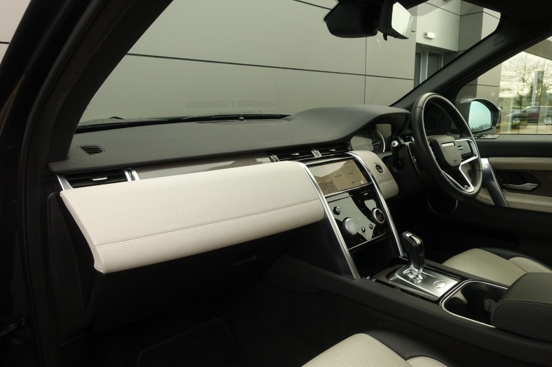 Used Land Rover Discovery Sport 2022 for sale - 77258395: Photo 52