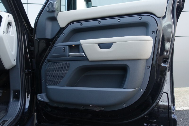 Used Land Rover Defender 2023 for sale - 77554986: Photo 48