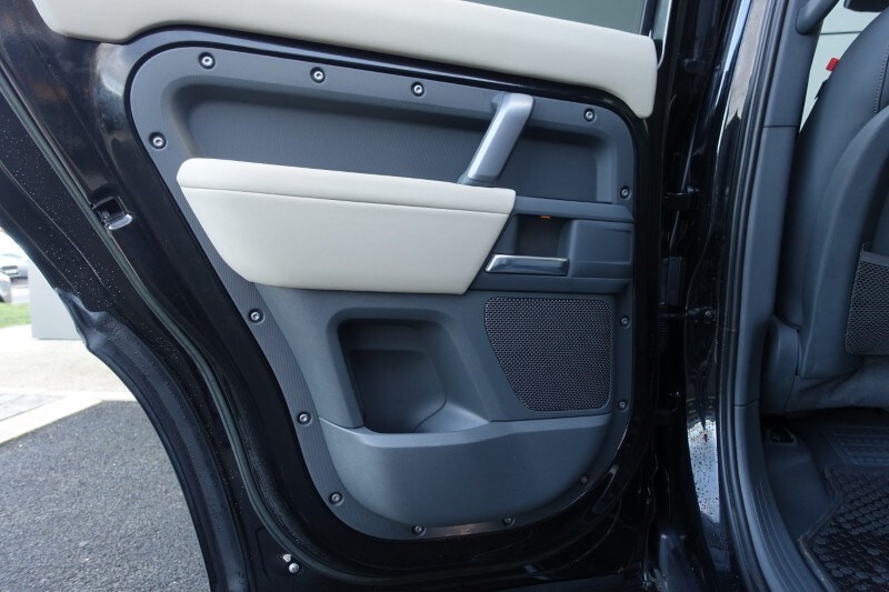 Used Land Rover Defender 2023 for sale - 77554986: Photo 53