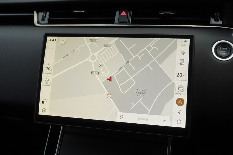 Used Land Rover Range Rover Evoque 2025 for sale - 76982237: Photo 11