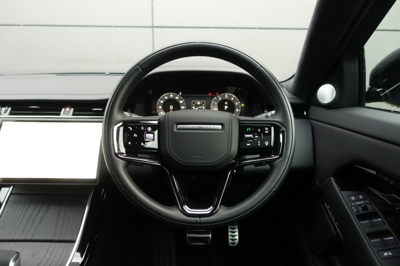 Used Land Rover Range Rover Evoque 2025 for sale - 76982237: Photo 15