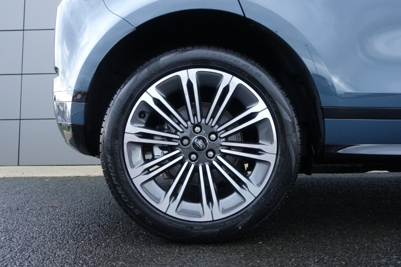 Used Land Rover Range Rover Evoque 2025 for sale - 76982237: Photo 21