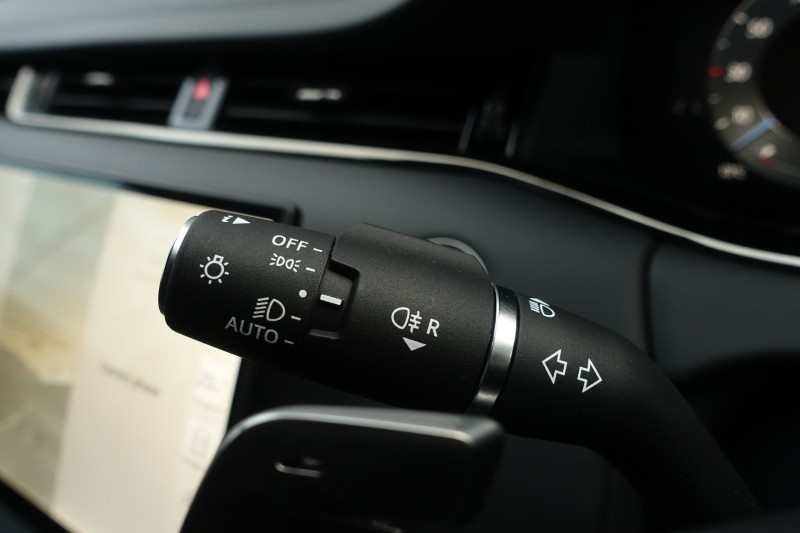 Used Land Rover Range Rover Evoque 2025 for sale - 76982237: Photo 30