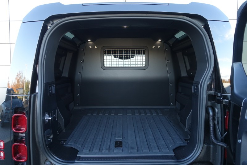 Used Land Rover Defender 2024 for sale - 76981047: Photo 10