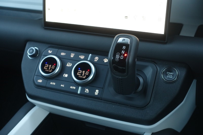 Used Land Rover Defender 2024 for sale - 76981047: Photo 13