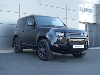 Used Land Rover Defender 2024 for sale - 76981047: Photo