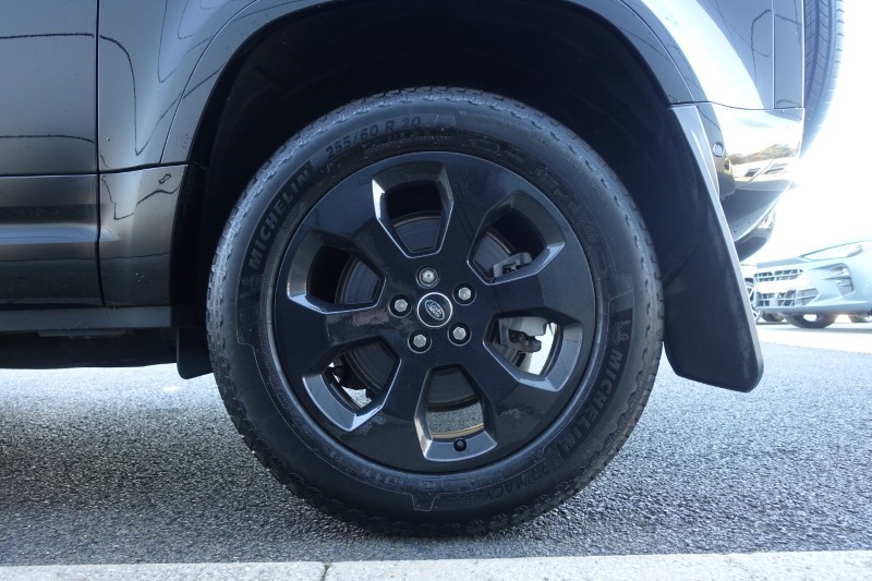 Used Land Rover Defender 2024 for sale - 76981047: Photo 32