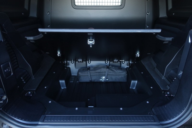 Used Land Rover Defender 2024 for sale - 76981047: Photo 35