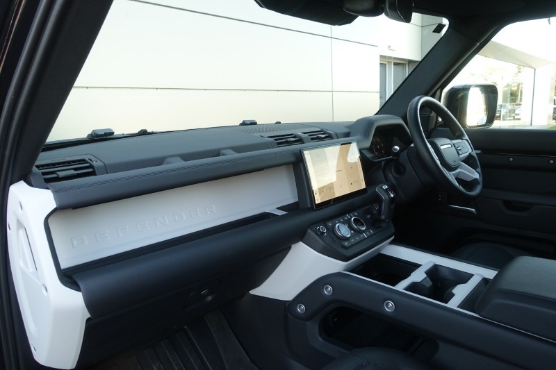 Used Land Rover Defender 2024 for sale - 76981047: Photo 37