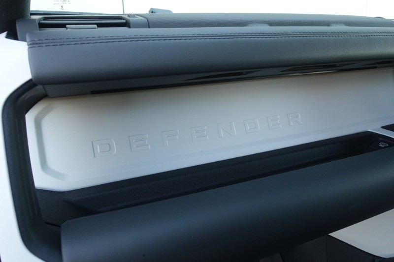 Used Land Rover Defender 2024 for sale - 76981047: Photo 38