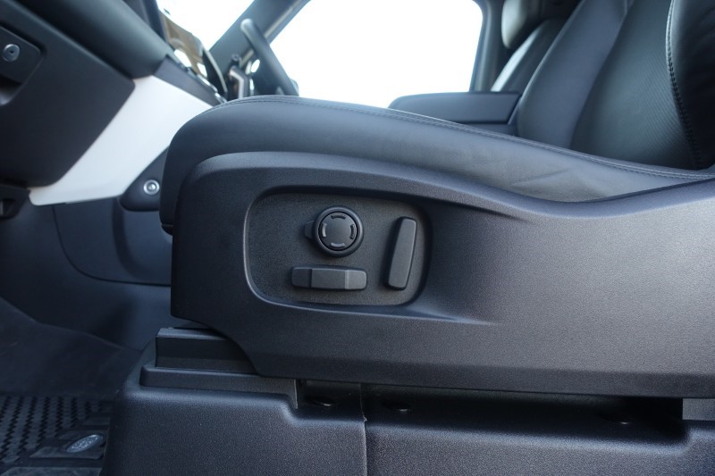 Used Land Rover Defender 2024 for sale - 76981047: Photo 39