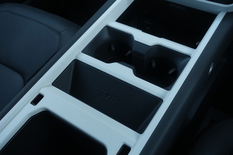 Used Land Rover Defender 2024 for sale - 76981047: Photo 48