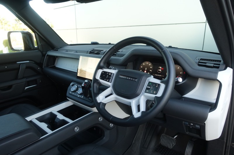 Used Land Rover Defender 2024 for sale - 76981047: Photo 9