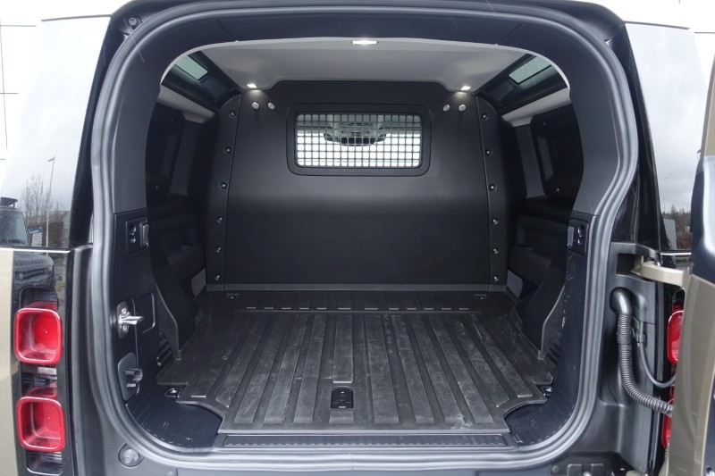 Used Land Rover Defender 2024 for sale - 77541518: Photo 10