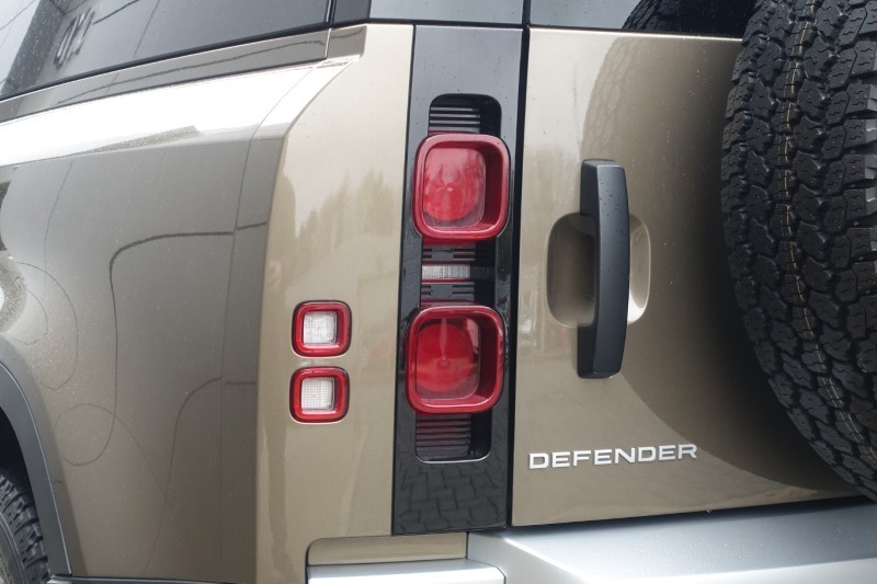 Used Land Rover Defender 2024 for sale - 77541518: Photo 19