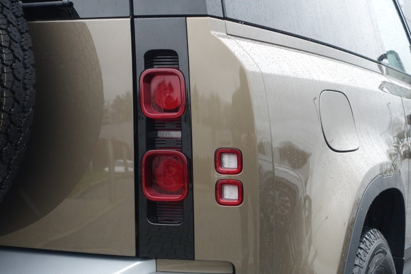 Used Land Rover Defender 2024 for sale - 77541518: Photo 24