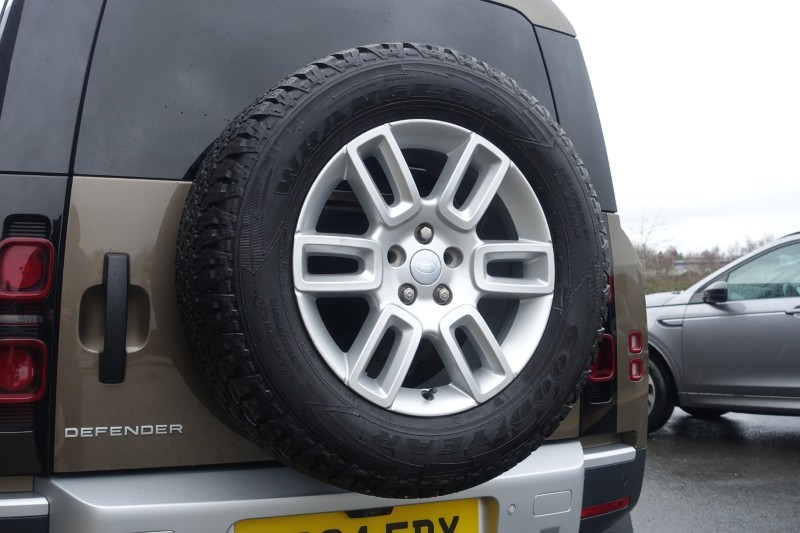 Used Land Rover Defender 2024 for sale - 77541518: Photo 25