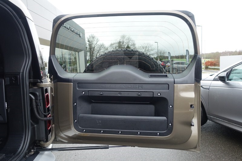 Used Land Rover Defender 2024 for sale - 77541518: Photo 33