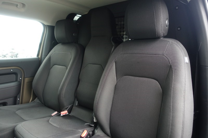 Used Land Rover Defender 2024 for sale - 77541518: Photo 4