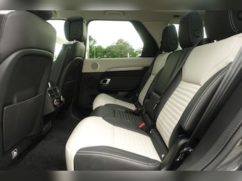 Used Land Rover Discovery 2025 for sale - 79057339: Photo