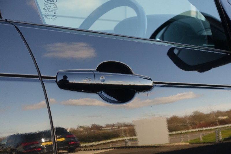 Used Land Rover Discovery 2023 for sale - 78121457: Photo 14