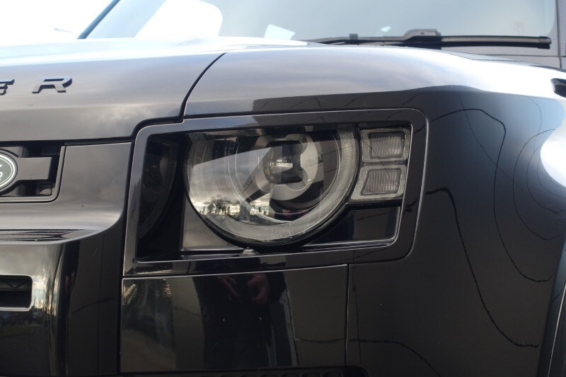 Used Land Rover Defender 2023 for sale - 77636268: Photo 33