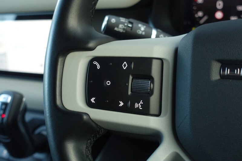 Used Land Rover Defender 2023 for sale - 77636268: Photo 37