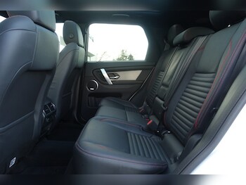 Used Land Rover Discovery Sport 2022 for sale - 76981469: Photo