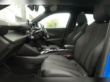 Used Peugeot 2008 2020 for sale - 78456663: Photo