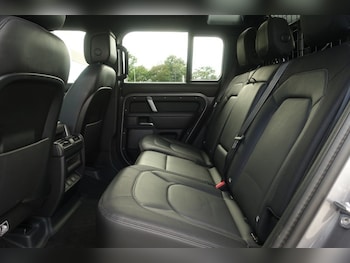 Used Land Rover Defender 2022 for sale - 79479129: Photo