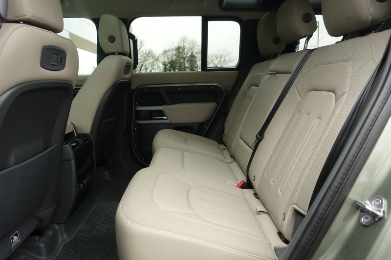 Used Land Rover Defender 2020 for sale - 77459857: Photo 4