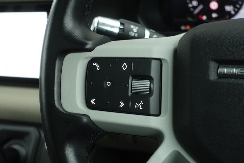 Used Land Rover Defender 2020 for sale - 77459857: Photo 40