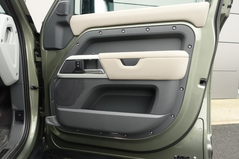 Used Land Rover Defender 2020 for sale - 77459857: Photo 53