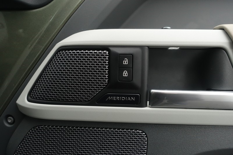 Used Land Rover Defender 2020 for sale - 77459857: Photo 54