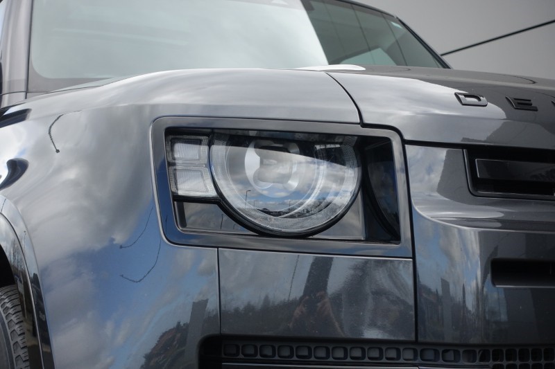 Used Land Rover Defender 2023 for sale - 78067146: Photo 17