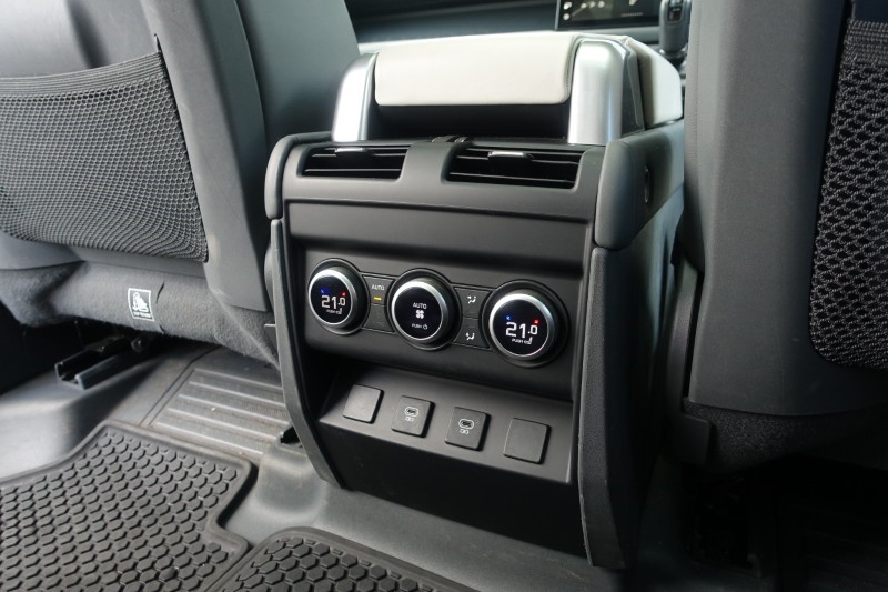 Used Land Rover Defender 2023 for sale - 78067146: Photo 18