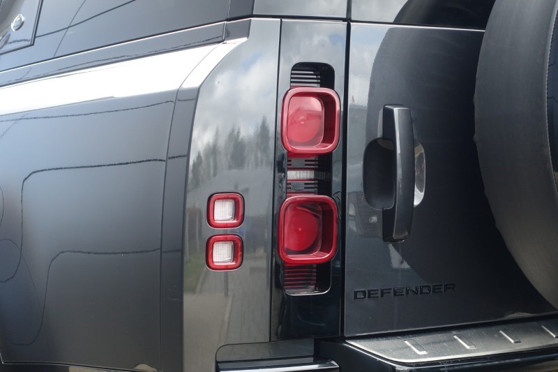 Used Land Rover Defender 2023 for sale - 78067146: Photo 19