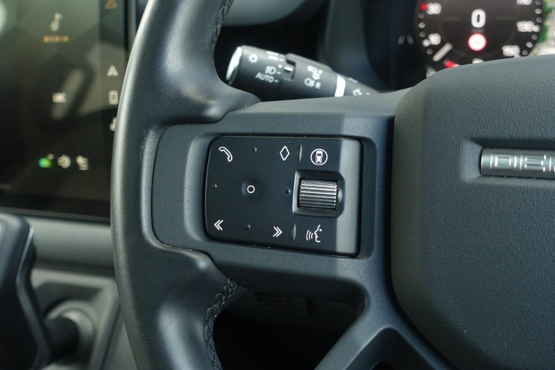 Used Land Rover Defender 2023 for sale - 78067146: Photo 24