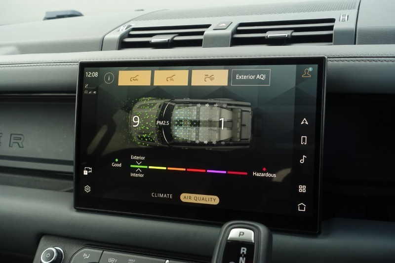 Used Land Rover Defender 2023 for sale - 78067146: Photo 32