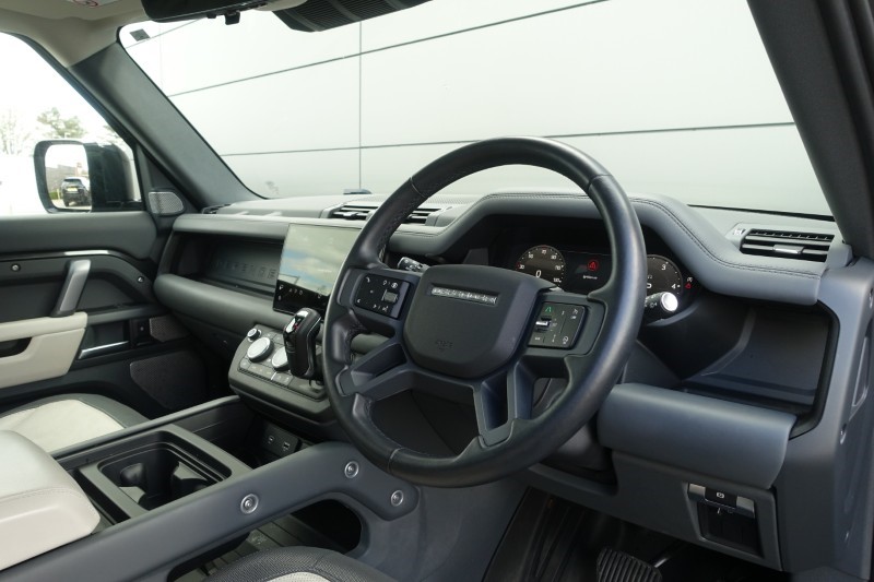 Used Land Rover Defender 2023 for sale - 78067146: Photo 37