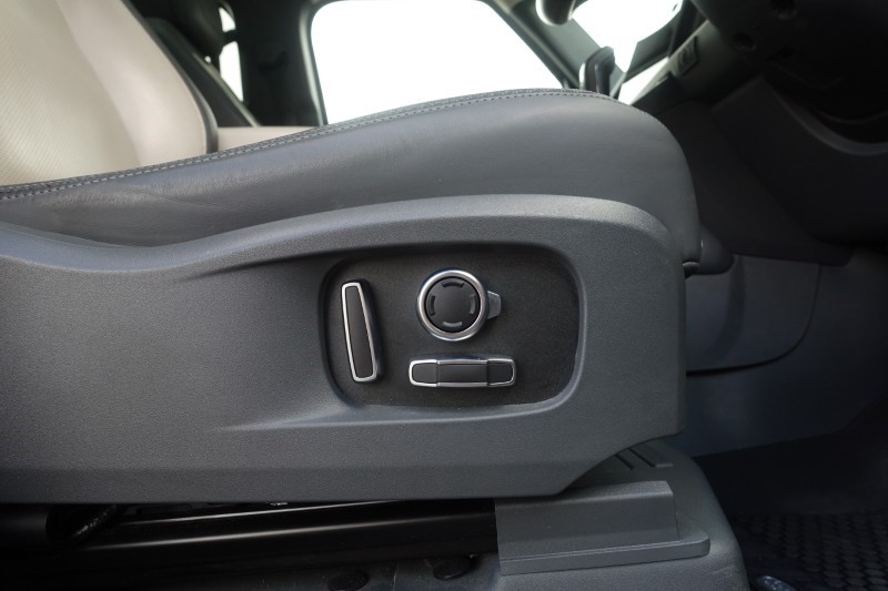 Used Land Rover Defender 2023 for sale - 78067146: Photo 41